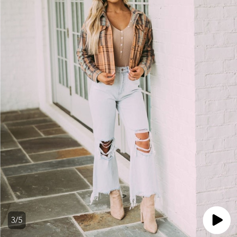 Womens distressed wide leg jeans